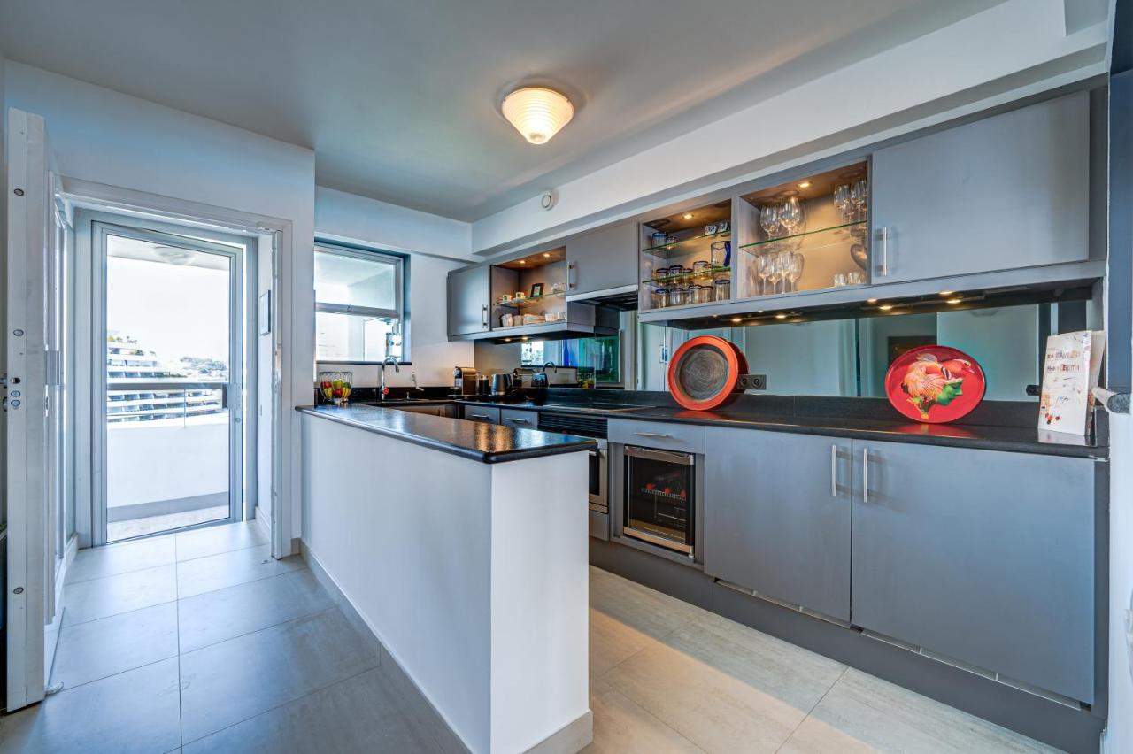 Sunny Apartment Villeneuve-Loubet Bagian luar foto